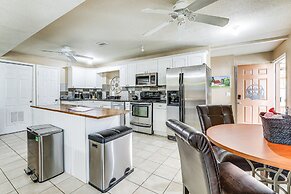 Pet-friendly Lilburn Duplex w/ Patio & Grills!