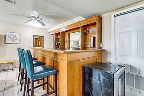 Pet-friendly Lilburn Duplex w/ Patio & Grills!