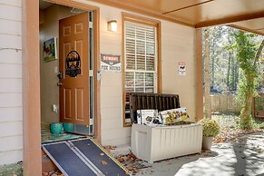 Pet-friendly Lilburn Duplex w/ Patio & Grills!