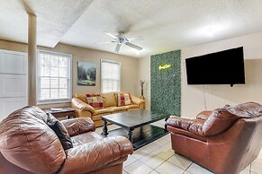 Pet-friendly Lilburn Duplex w/ Patio & Grills!