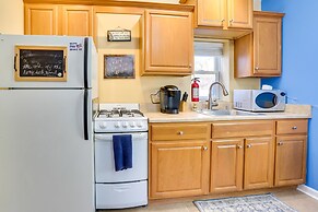 Greenwood Lake Cottage w/ Shared Dock & Hot Tub!