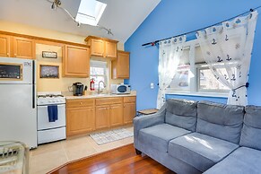 Greenwood Lake Cottage w/ Shared Dock & Hot Tub!