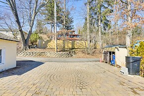 Greenwood Lake Cottage w/ Shared Dock & Hot Tub!