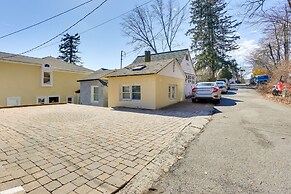 Greenwood Lake Cottage w/ Shared Dock & Hot Tub!