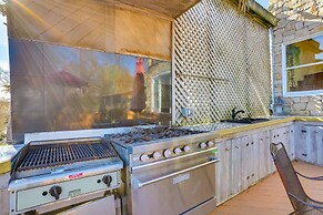 Greenwood Lake Cottage w/ Shared Dock & Hot Tub!