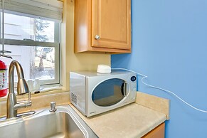 Greenwood Lake Cottage w/ Shared Dock & Hot Tub!