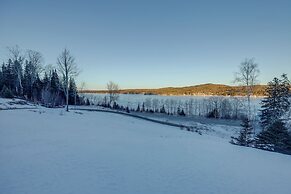Spacious Eagle Lake Home w/ Fireplace & Deck