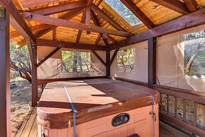 Cabin w/ Hot Tub - 4 Mi to Calaveras Big Trees!