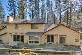 Cabin w/ Hot Tub - 4 Mi to Calaveras Big Trees!
