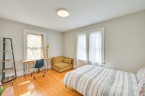 Bright & Pet-friendly Home: 2 Mi to Harvard Square