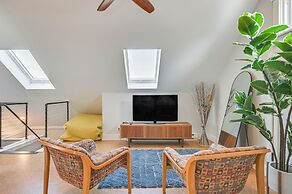 Bright & Pet-friendly Home: 2 Mi to Harvard Square