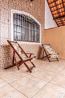 Casa próximo praia Maracanã