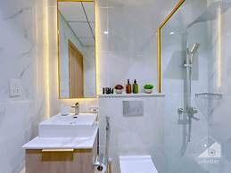 Luxury 1B With Balcony in Blue Wave Tower Dubai