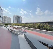 Luxury 1B With Balcony in Blue Wave Tower Dubai