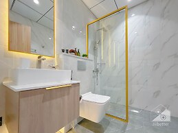 Luxury 1B With Balcony in Blue Wave Tower Dubai