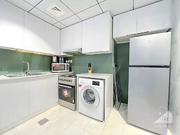 Luxury 1B With Balcony in Blue Wave Tower Dubai