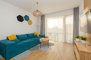 Marynarska Modern Apartment by Renters