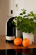 Marynarska Modern Apartment by Renters