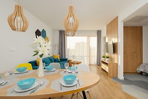 Marynarska Modern Apartment by Renters