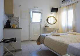 Casa Nostra Rooms & Studios