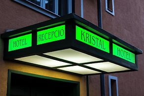 Kristal Hotel