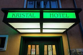 Kristal Hotel