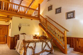 The Lindsay Lodge & Restaurant