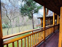 The Lindsay Lodge & Restaurant