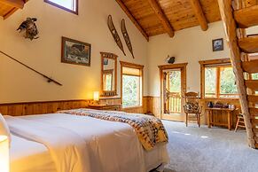 The Lindsay Lodge & Restaurant