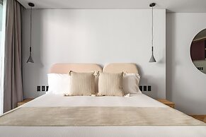 Casa Cibeles by Lumina