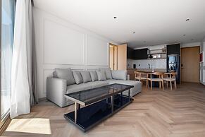Casa Cibeles by Lumina