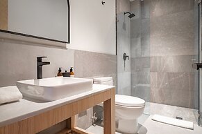 Casa Cibeles by Lumina