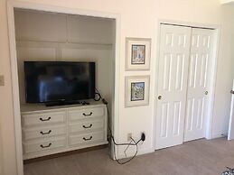 2 D, Three Bedroom Townhome