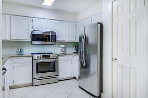 2 C, Three Bedroom Townhome