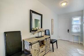 2 B, Three Bedroom Townhome