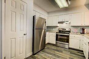 2 B, Three Bedroom Townhome