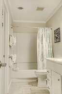 7 A, One Bedroom Condo