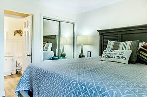 7 D, One Bedroom Condo