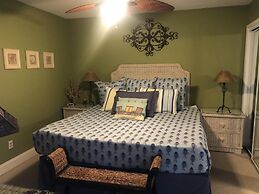 8 E Two Bedroom Condo