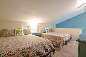 9 G, Two Bedroom Condo