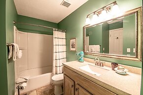 9 G, Two Bedroom Condo