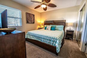 9 G, Two Bedroom Condo