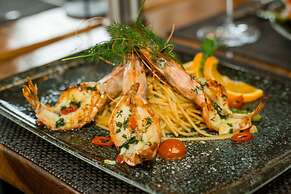 ROCA Restaurant & Hotel