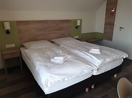 ROCA Restaurant & Hotel