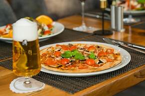 ROCA Restaurant & Hotel