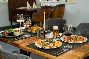 ROCA Restaurant & Hotel