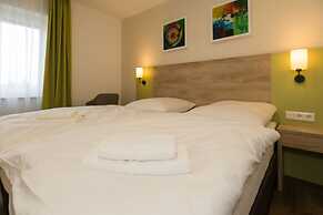 ROCA Restaurant & Hotel