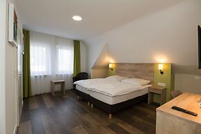 ROCA Restaurant & Hotel