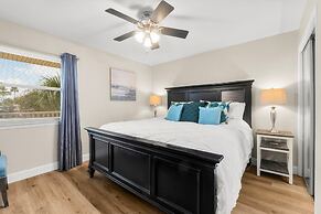 Seacove 7E 2 Bedroom Condo