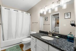 Seacove 7E 2 Bedroom Condo